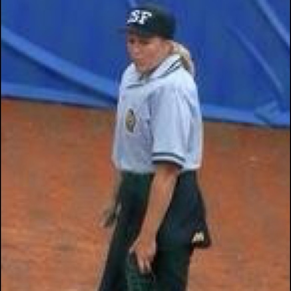 Meet your Posher, Traci - Picture 3 of 7